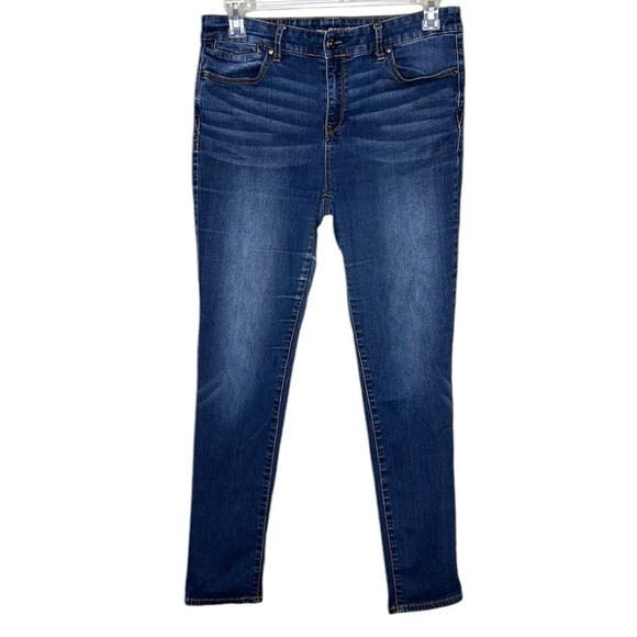 Chico’s the Platinum Dark Wash Jegging - Picture 1 of 6